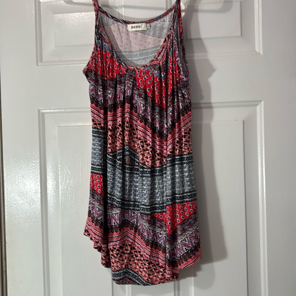 Bepei brand tank top. Fits size XL-1X